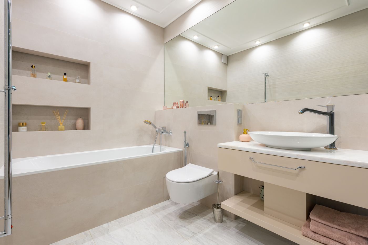 Fitted bath and compact vanity with open storage